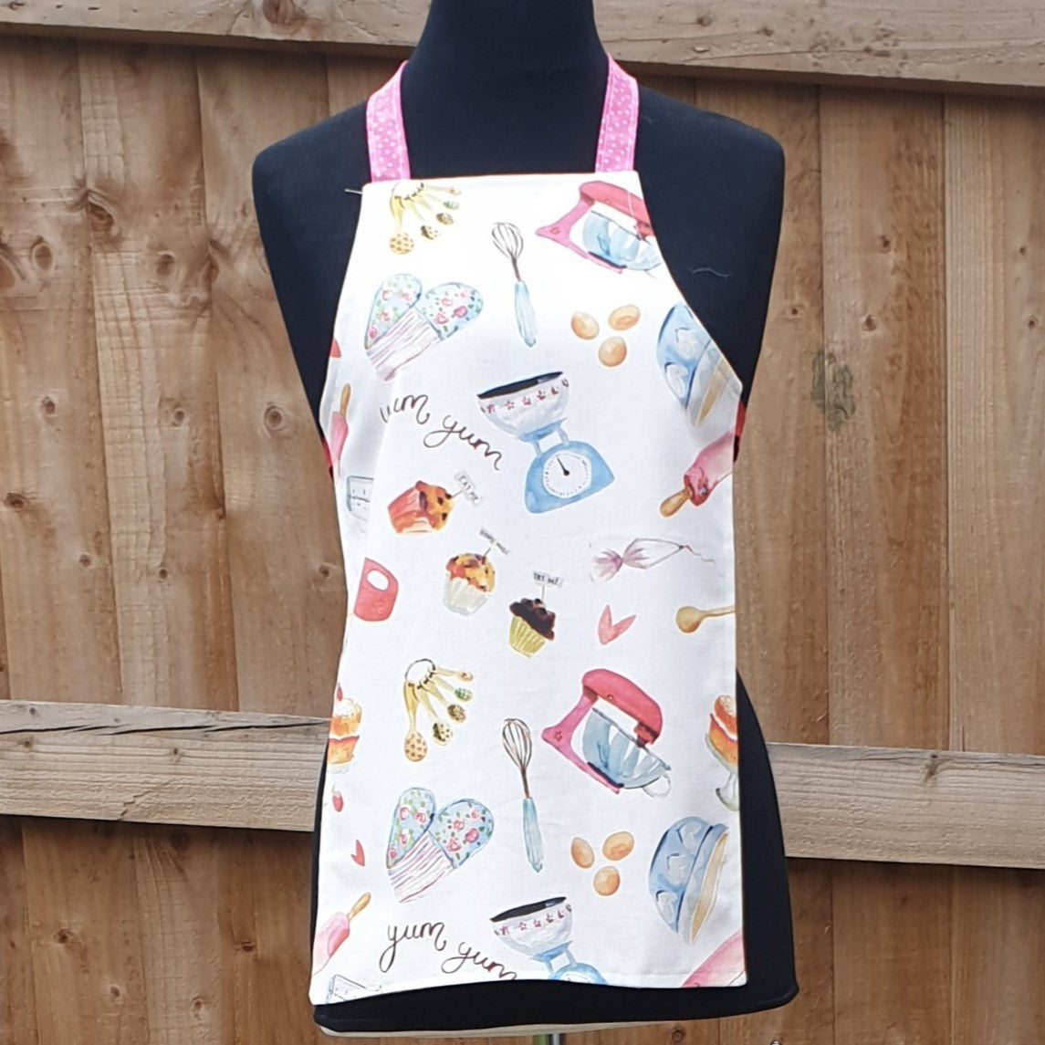 puffin kid's apron pdf sewing pattern (4 sizes) - etsy... Beginner Sewing Pattern for Child-Size Apron - Fun and Easy ...
