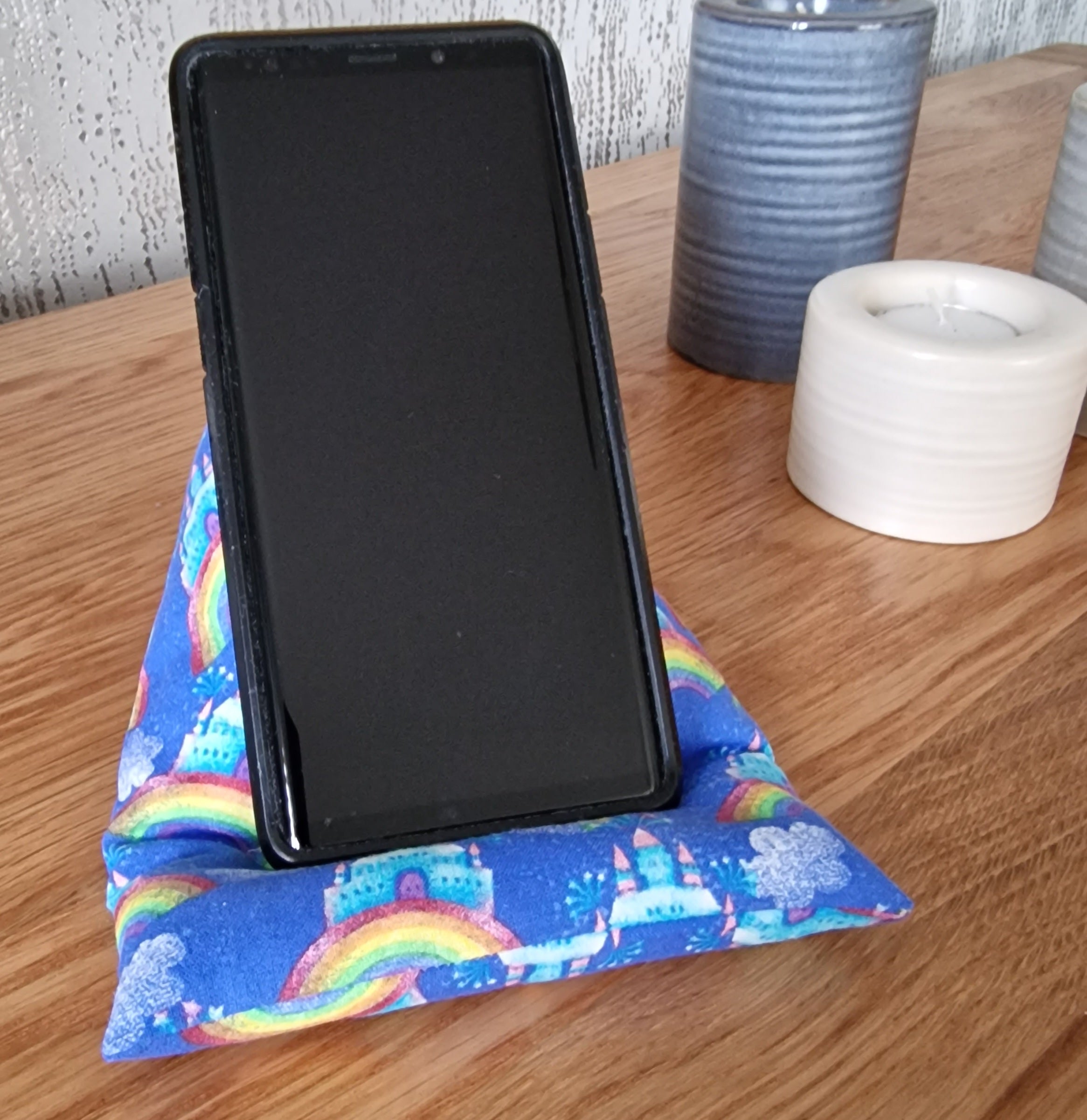DIY Phone Stand Sewing Pattern for Beginners | Easy Project - Happy ...